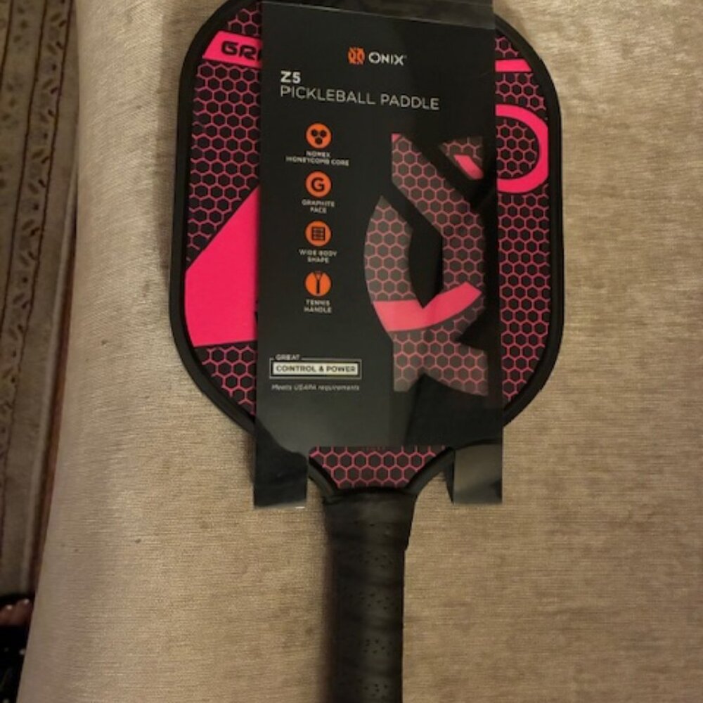 New Onix Z5 Graphite 12mm Pickleball Paddle